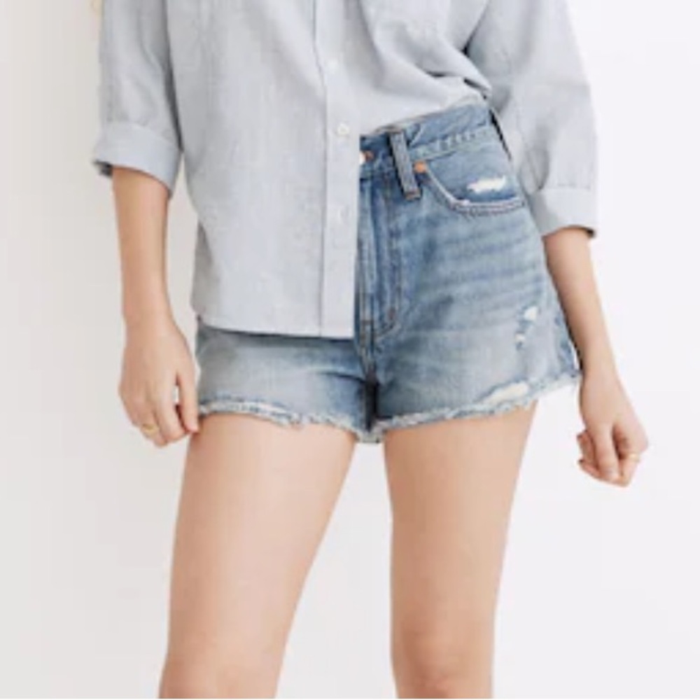 Madewell Relaxed Denim Shorts in Renfield Wash: Destructed Edition Festival-23